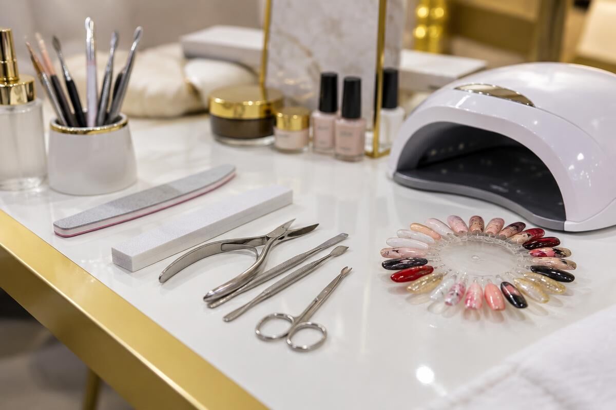 Nails & Beauty